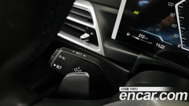 BMW 4 Series (G22) 420i M Sport Pro Convertible 2025 — фото 29
