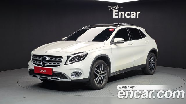 Mercedes-Benz GLA-Class (X156) GLA220 Premium 2019 — фото 1