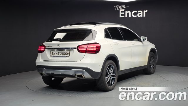 Mercedes-Benz GLA-Class (X156) GLA220 Premium 2019 — фото 2