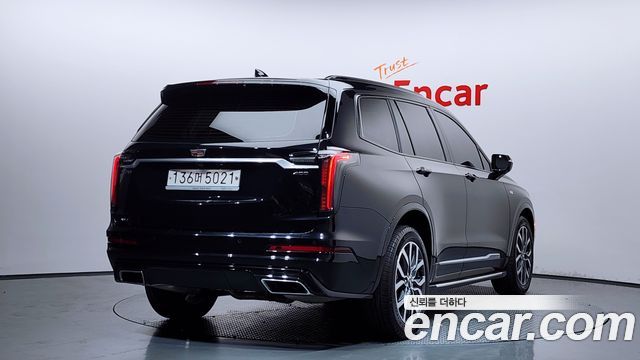 Cadillac XT6 3.6 Sport 2021 — фото 2