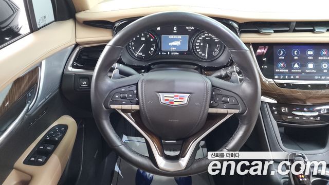 Cadillac XT6 3.6 Sport 2021 — фото 13