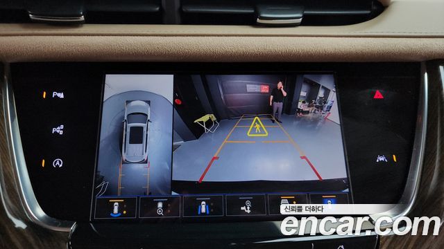 Cadillac XT6 3.6 Sport 2021 — фото 14
