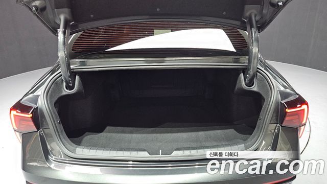 Kia K5 (III) 2.0 Prestige 2025 — фото 19
