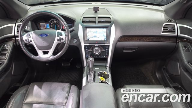 Ford Explorer 3.5 Limited 4WD 5th 2015 — фото 7