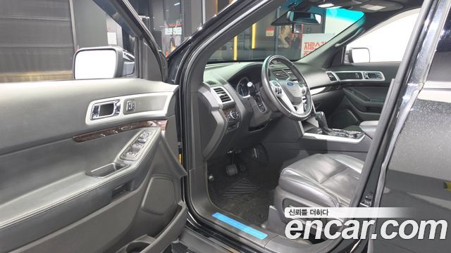 Ford Explorer 3.5 Limited 4WD 5th 2015 — фото 10