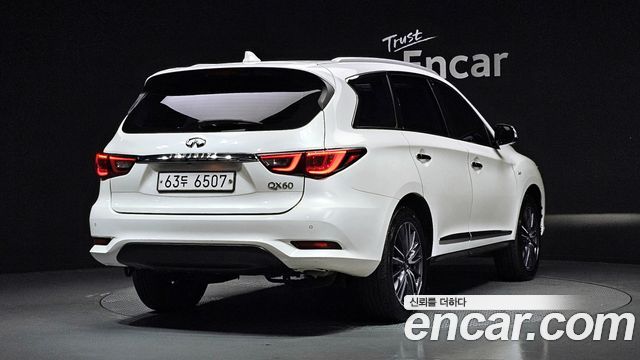 Infiniti QX60 3.5 AWD 2018 — фото 2