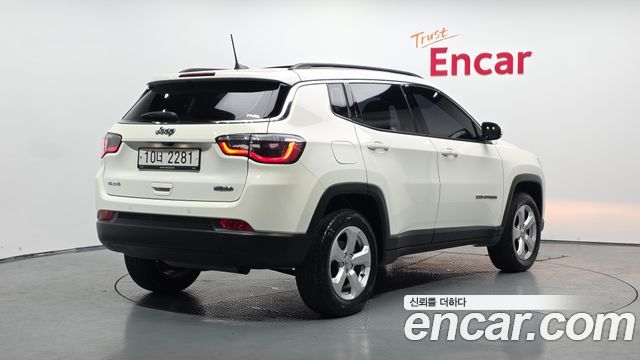 Jeep Compass (II) 2.4 Longitude AWD 2018 — фото 2