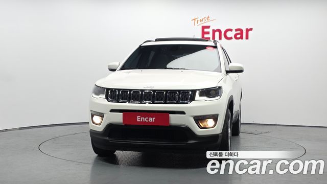 Jeep Compass (II) 2.4 Longitude AWD 2018 — фото 3