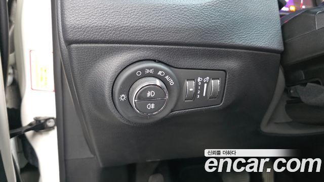 Jeep Compass (II) 2.4 Longitude AWD 2018 — фото 17