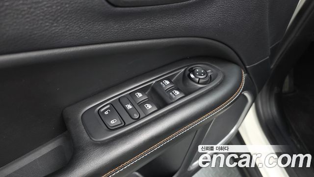 Jeep Compass (II) 2.4 Longitude AWD 2018 — фото 19