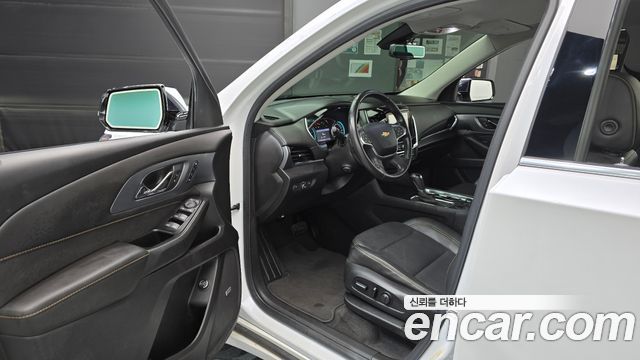 Chevrolet Traverse 3.6 AWD Premier 2020 — фото 10