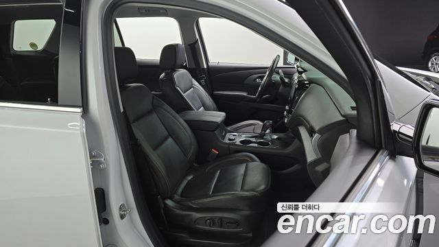Chevrolet Traverse 3.6 AWD Premier 2020 — фото 11