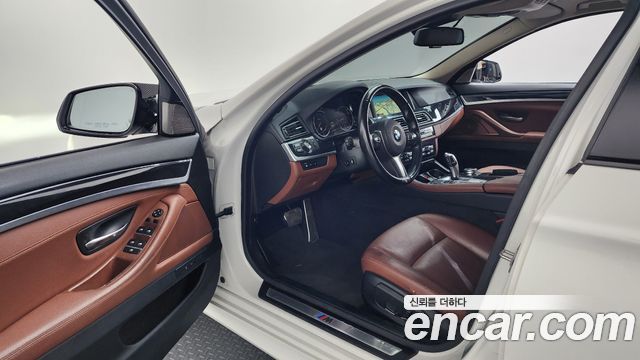 BMW 5 Series (F10) 520d xDrive M Aero Dynamic 2016 — фото 10