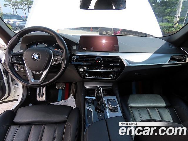 BMW 5 Series (G30) 530i xDrive M Sport Package 2018 — фото 7