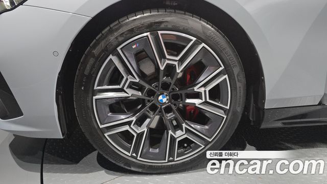 BMW 5 Series (G60) 530i xDrive M Sport Pro Special Edition 2026 — фото 5