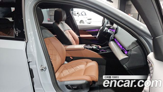BMW 5 Series (G60) 530i xDrive M Sport Pro Special Edition 2026 — фото 12