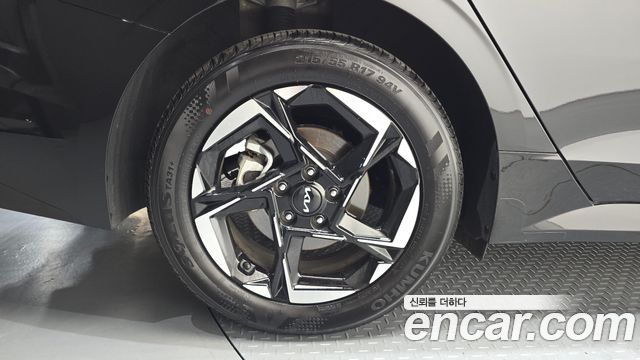 Kia K5 (III) 2.0 Prestige 2024 — фото 5