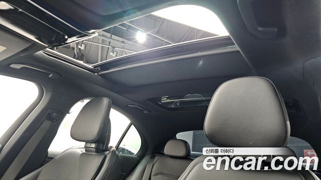 Mercedes-Benz E-Class (W214) E300 4MATIC AMG Line 2025 — фото 15