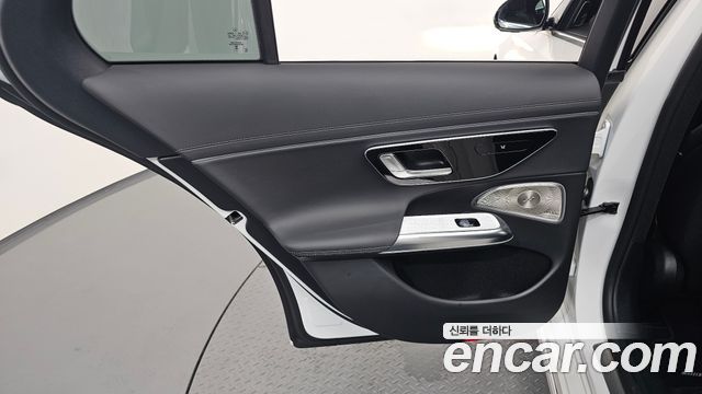 Mercedes-Benz E-Class (W214) E300 4MATIC AMG Line 2025 — фото 25