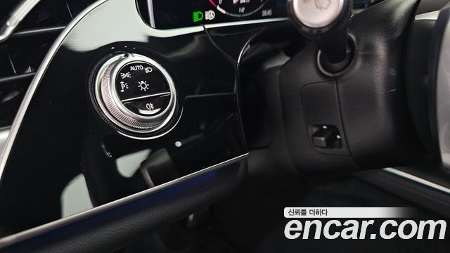 Mercedes-Benz E-Class (W214) E300 4MATIC AMG Line 2025 — фото 27