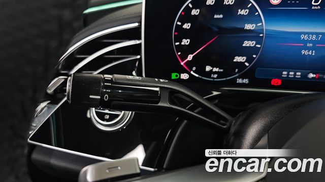 Mercedes-Benz E-Class (W214) E300 4MATIC AMG Line 2025 — фото 28