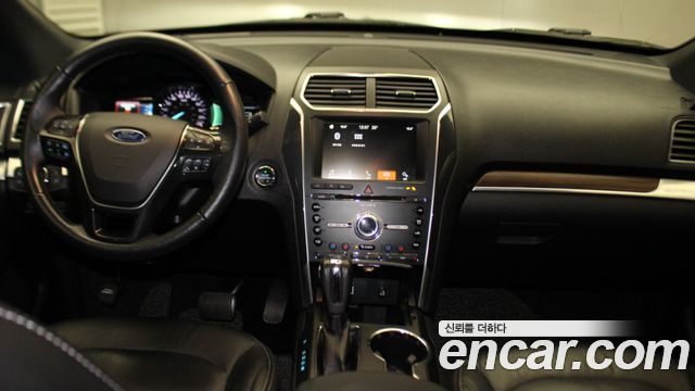 Ford Explorer 2.3 Limited 4WD 5th 2018 — фото 20