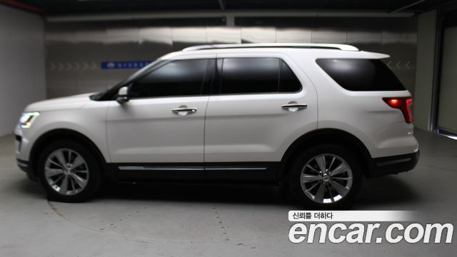 Ford Explorer 2.3 Limited 4WD 5th 2018 — фото 22
