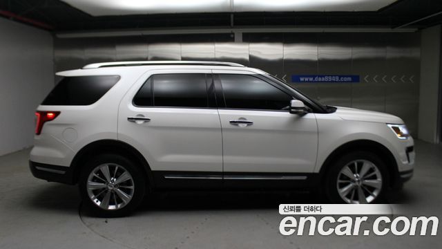 Ford Explorer 2.3 Limited 4WD 5th 2018 — фото 23