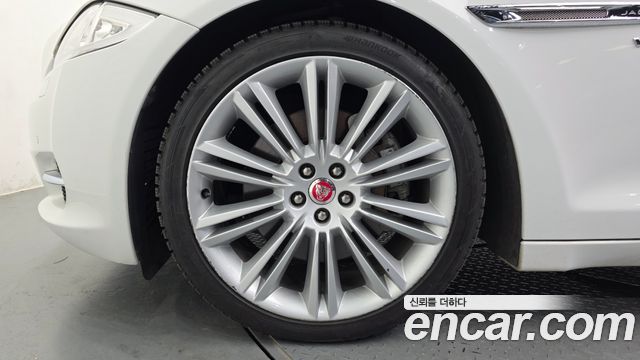 Jaguar XJ 3.0 SC AWD Portfolio LWB X351 2014 — фото 5
