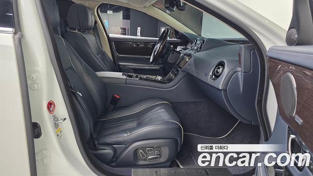 Jaguar XJ 3.0 SC AWD Portfolio LWB X351 2014 — фото 11