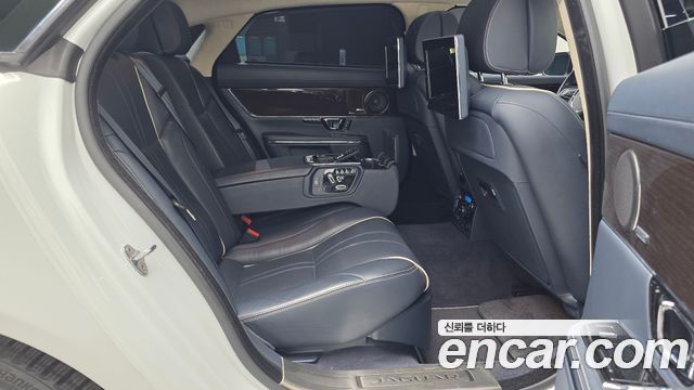 Jaguar XJ 3.0 SC AWD Portfolio LWB X351 2014 — фото 12