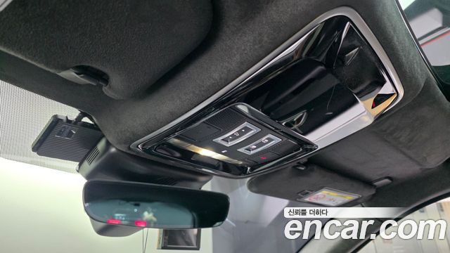 Land Rover Range Rover Velar 5.0 SV AB Autobiography Dynamic 2019 — фото 29