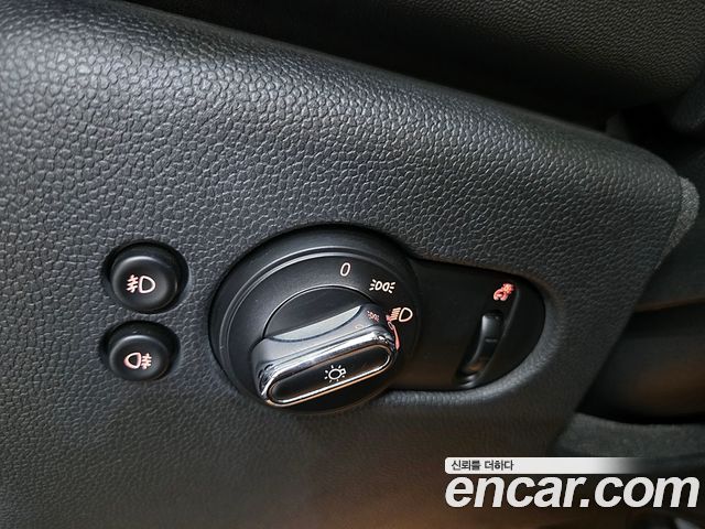 MINI Cooper 5Door Standard 3rd 2018 — фото 18
