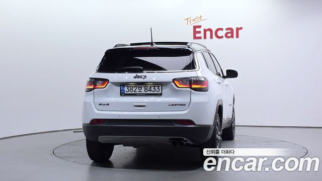 Jeep Compass (II) 2.4 Limitied AWD 2022 — фото 4