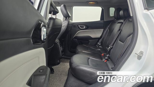 Jeep Compass (II) 2.4 Limitied AWD 2022 — фото 12
