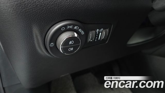 Jeep Compass (II) 2.4 Limitied AWD 2022 — фото 19