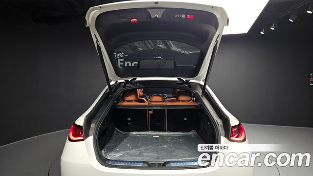 Mercedes-Benz GLC-Class (X254) GLC300 4MATIC Avnatgarde Coupe 2025 — фото 20