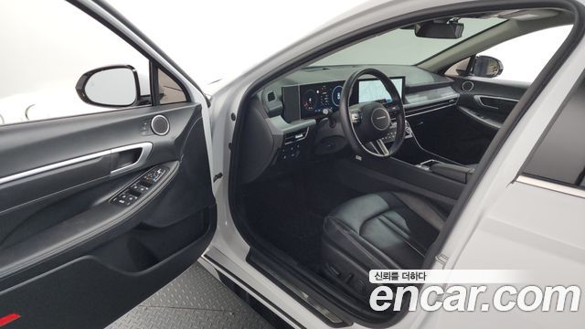 Hyundai Sonata The Edge (DN8) 2.0 Exclusive 2025 — фото 10
