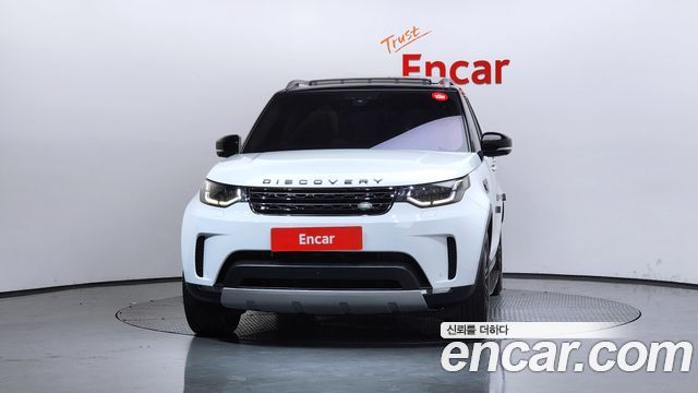 Land Rover Discovery 5 3.0 TD6 HSE Luxury 2018 — фото 3