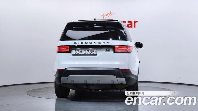 Land Rover Discovery 5 3.0 TD6 HSE Luxury 2018 — фото 4