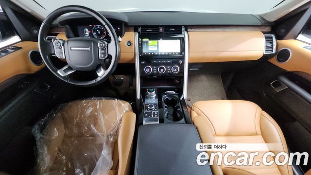 Land Rover Discovery 5 3.0 TD6 HSE Luxury 2018 — фото 7