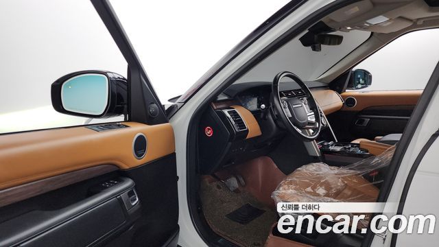 Land Rover Discovery 5 3.0 TD6 HSE Luxury 2018 — фото 10