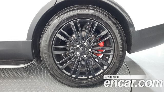 Land Rover Discovery 5 3.0 TD6 HSE Luxury 2018 — фото 21