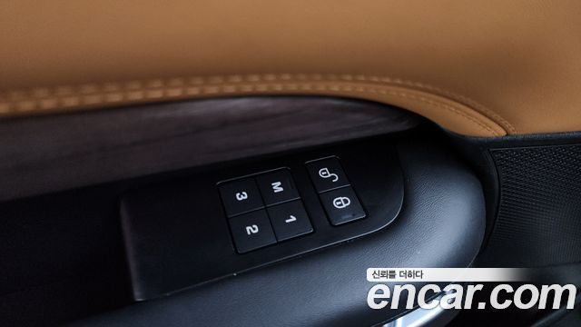 Land Rover Discovery 5 3.0 TD6 HSE Luxury 2018 — фото 31