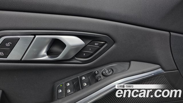 BMW 3 Series (G20) 320i 2021 — фото 18