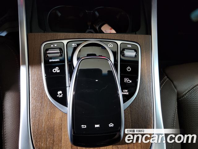 Mercedes-Benz G-Class (W463b) G400d 2021 — фото 17