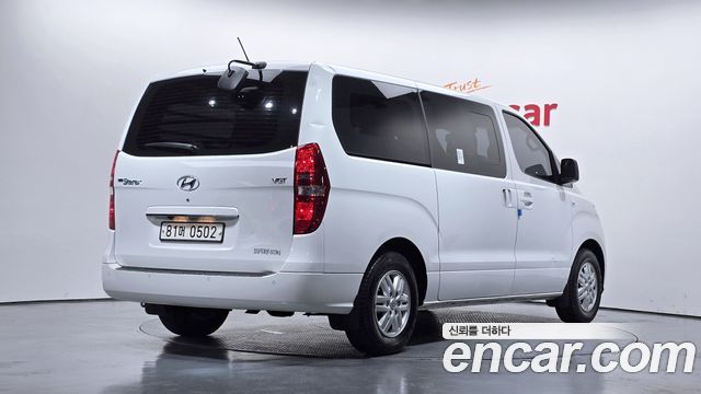 Hyundai Grand Starex Van 5-Seater Smart 2021 — фото 2