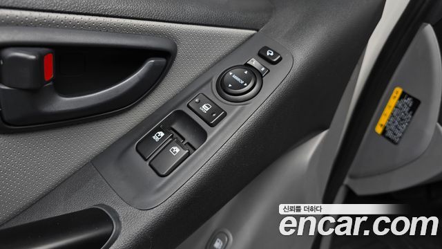 Hyundai Grand Starex Van 5-Seater Smart 2021 — фото 21