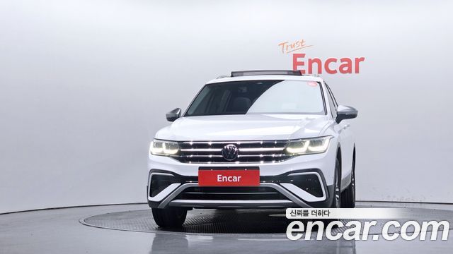 Volkswagen Tiguan Allspace 2.0 TSI Prestige 2023 — фото 3