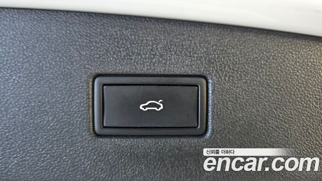 Volkswagen Tiguan Allspace 2.0 TSI Prestige 2023 — фото 20